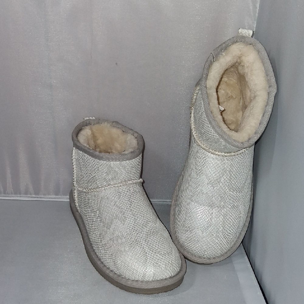 Lamo Suede Booties, 6